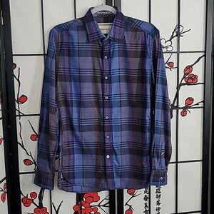 Robert Graham Tailored Fit Mens Button Front Shirt.